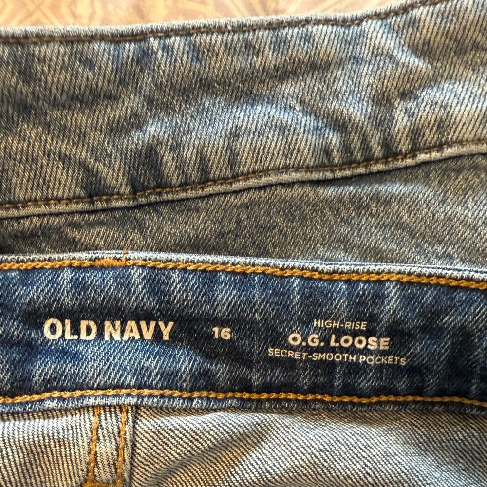 Old Navy Blue Boyfriend Jeans Distressed Style - Picture 3 of 3